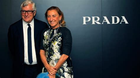 1998 prada azioni gucci|Prada's CEO Bertelli Startles Industry by Raising Gucci Stake.